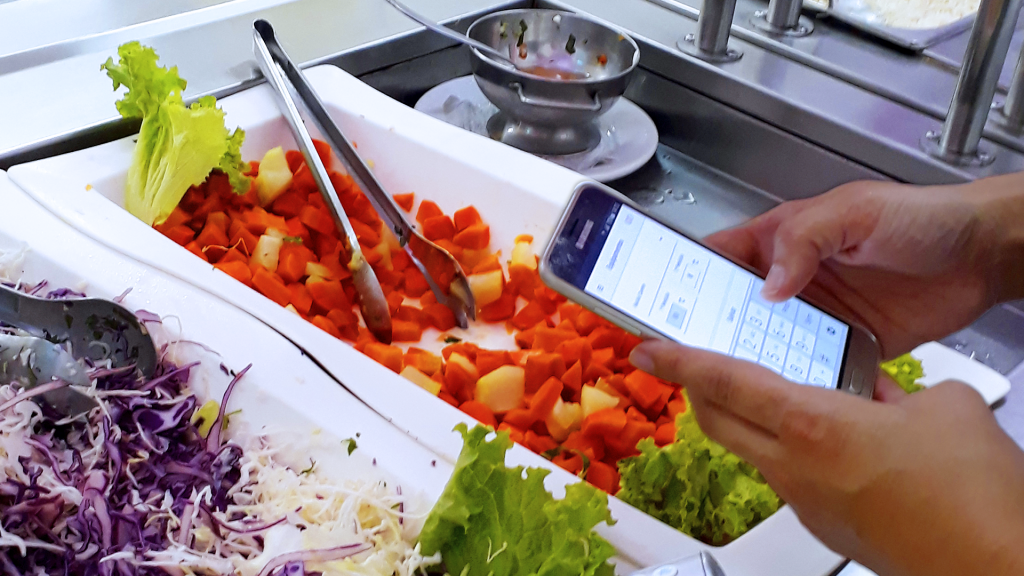 Inovação e o investimento em novas tecnologias para restaurantes corporativos
